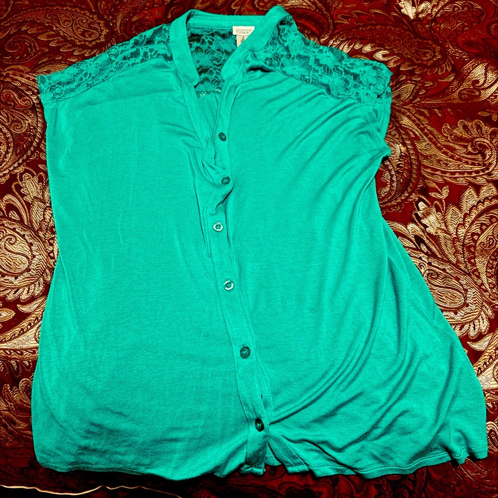 Turquoise tee shirt medium